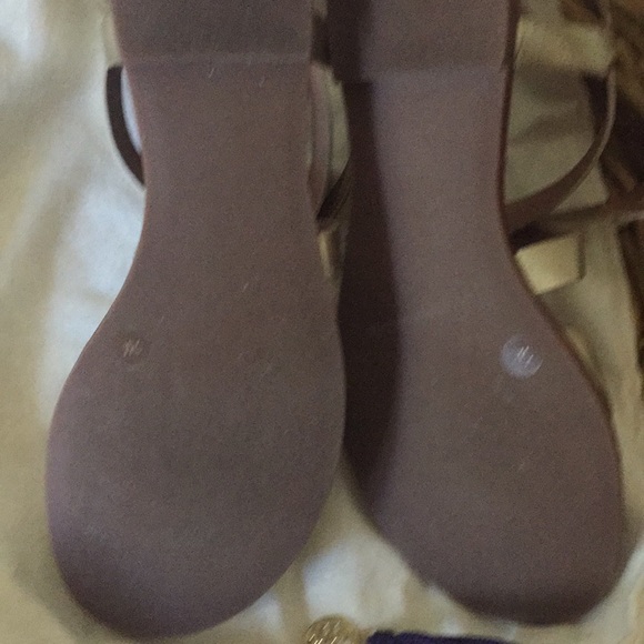 Tory Burch gold sandals with dust bag. - Picture 3 of 5